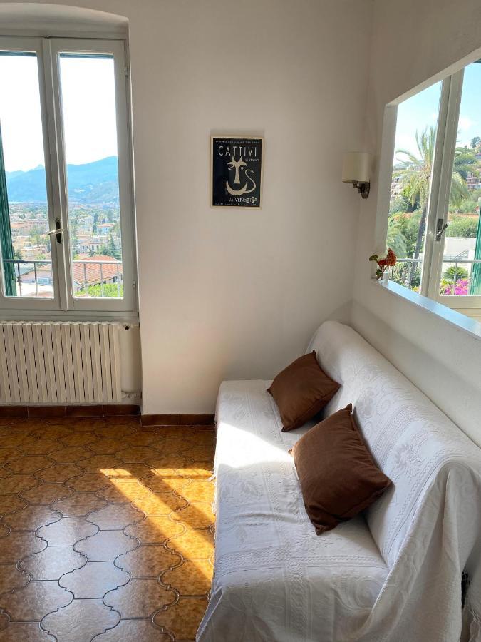 Casa Petra - Appartamento vista mare città vecchia Bordighera Extérieur photo