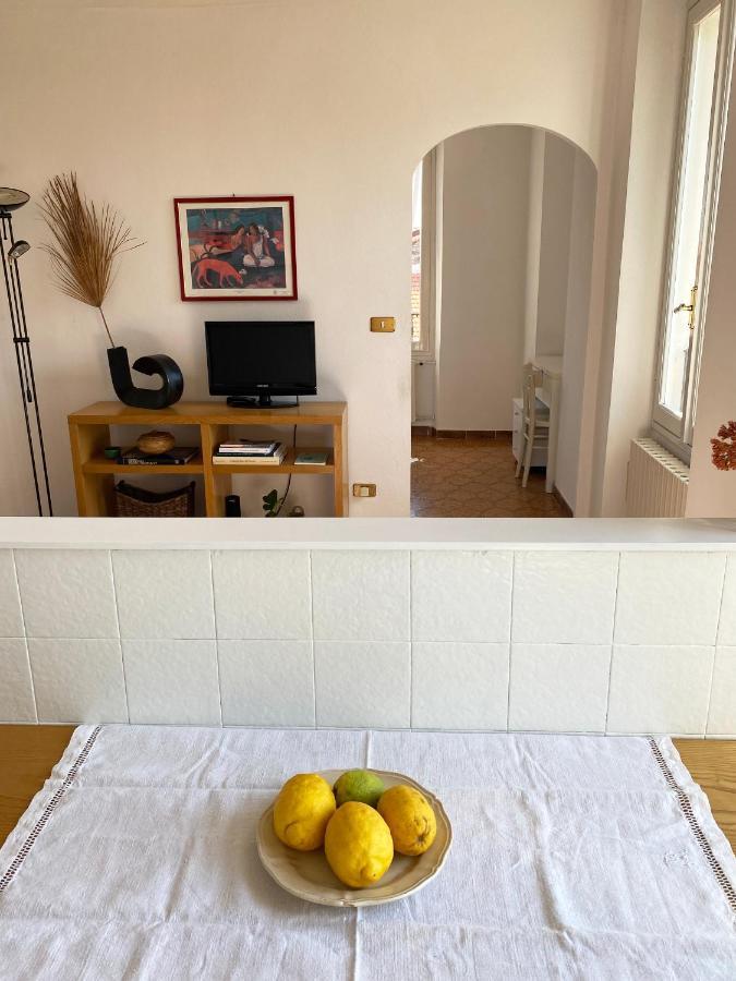 Casa Petra - Appartamento vista mare città vecchia Bordighera Extérieur photo